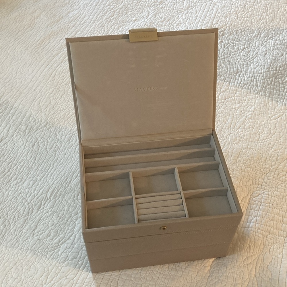 Stackers | Jewelry Box - Picture 6 of 9
